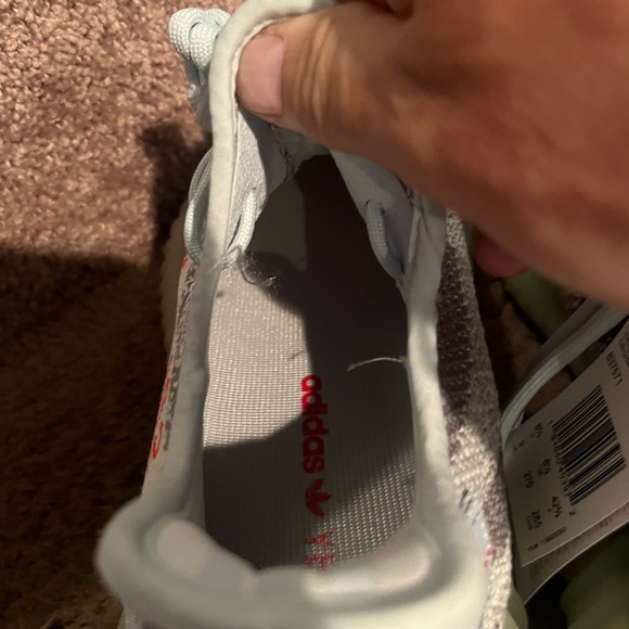 New Yeezy Boosts 360 V2s size 9. These were my wifeโs and she never wore them. - Picture 9 of 10